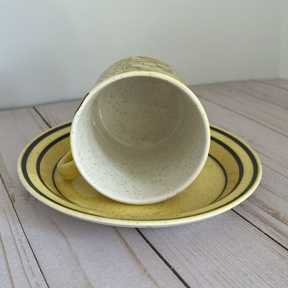 Vintage MCM Brendan tea cup and saucer - Picture 3 of 6